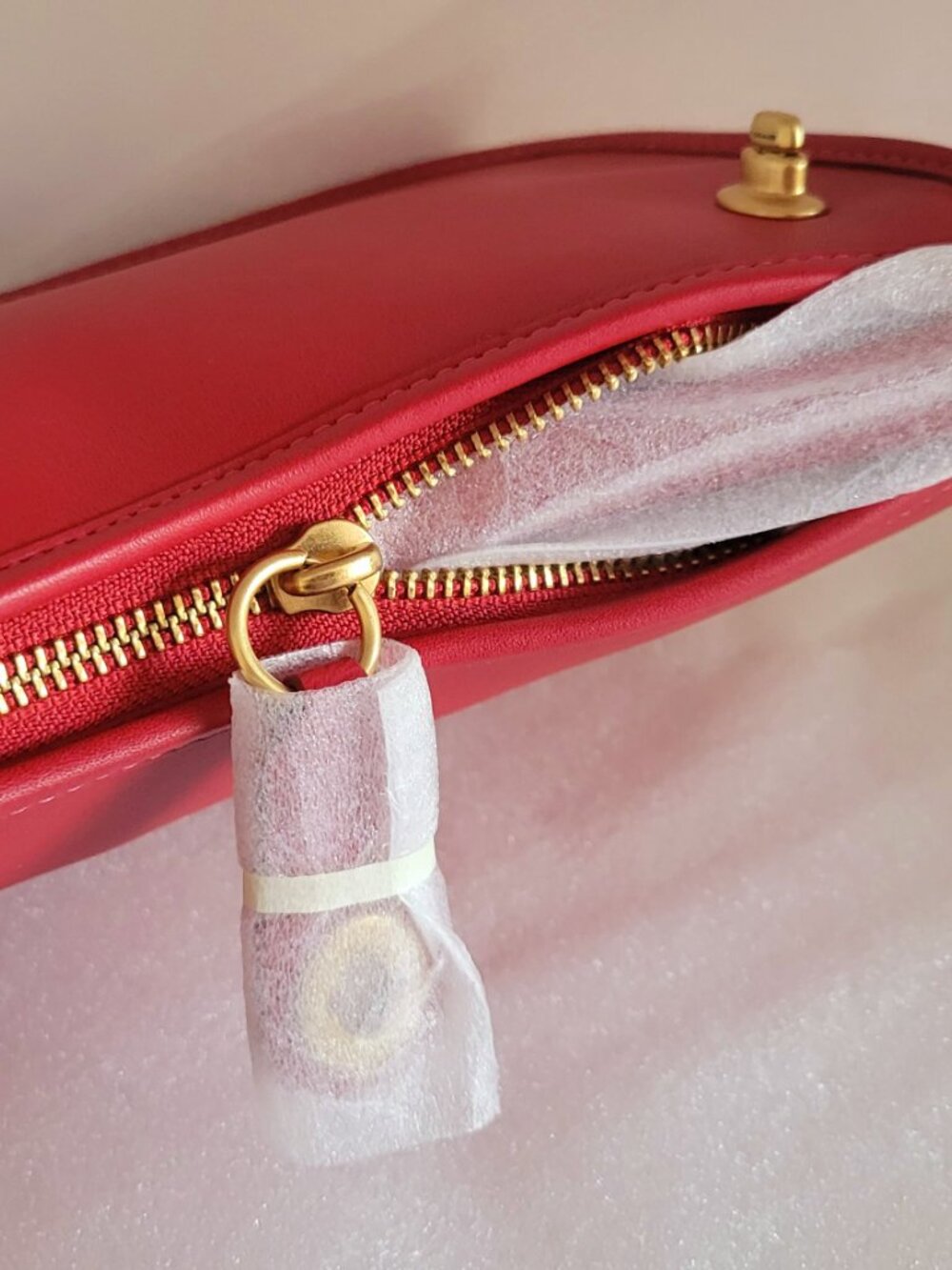 Coach Swinger Bag with Chain - Picture 16 of 16